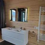 Momage Dichtbij Skiliften, Skiverhuur En Bikepark! Alpehytte *