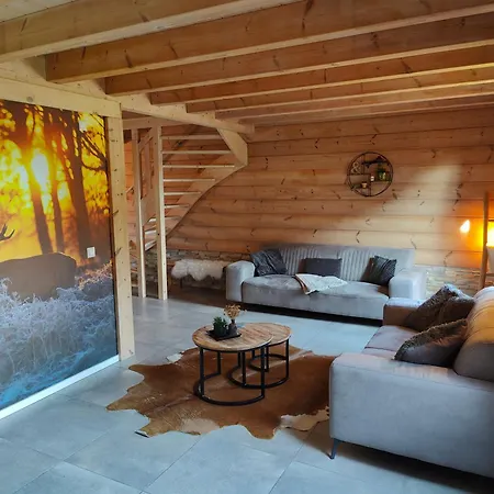 Momage Dichtbij Skiliften, Skiverhuur En Bikepark! وينتربرغ