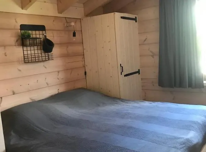 Alpehytte Momage Dichtbij Skiliften, Skiverhuur En Bikepark!