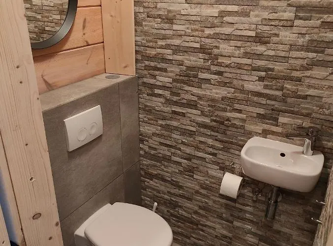 Momage Dichtbij Skiliften, Skiverhuur En Bikepark! Alpehytte *